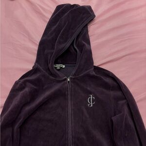 Brand : juicy couture zipper sweater & hoodie color: purple
